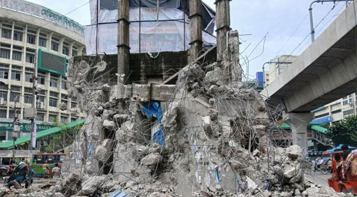 শাহবাগ প্রজন্ম চত্বরের স্থাপনা ভাঙলো কে?